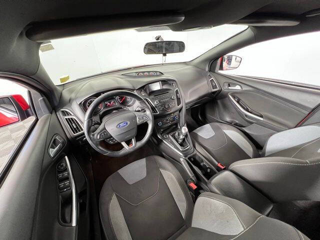 2017 Ford Focus ST