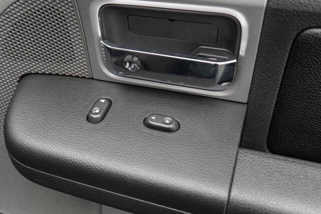 2007 Ford F-150 32