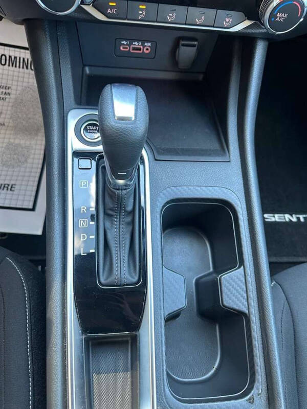 2022 Nissan Sentra SV