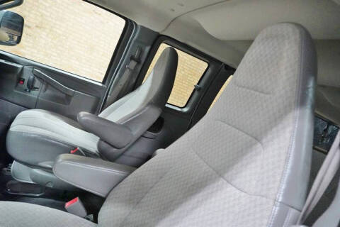 2017 Chevrolet Express LT 3500