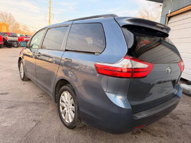 2017 Toyota Sienna