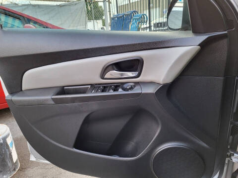 2013 Chevrolet Cruze LS Auto