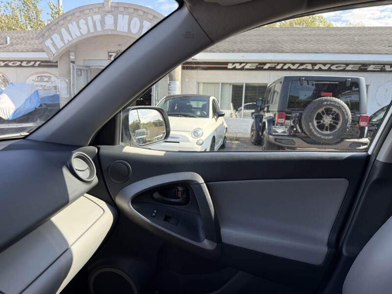 2012 Toyota RAV4 Limited