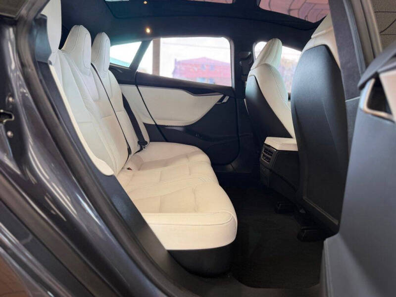 2020 Tesla Model S Long Range Plus