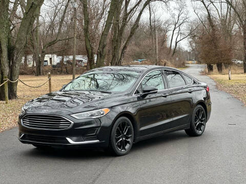 2019 Ford Fusion for sale at OVERDRIVE AUTO SALES, LLC. in Clarksville IN