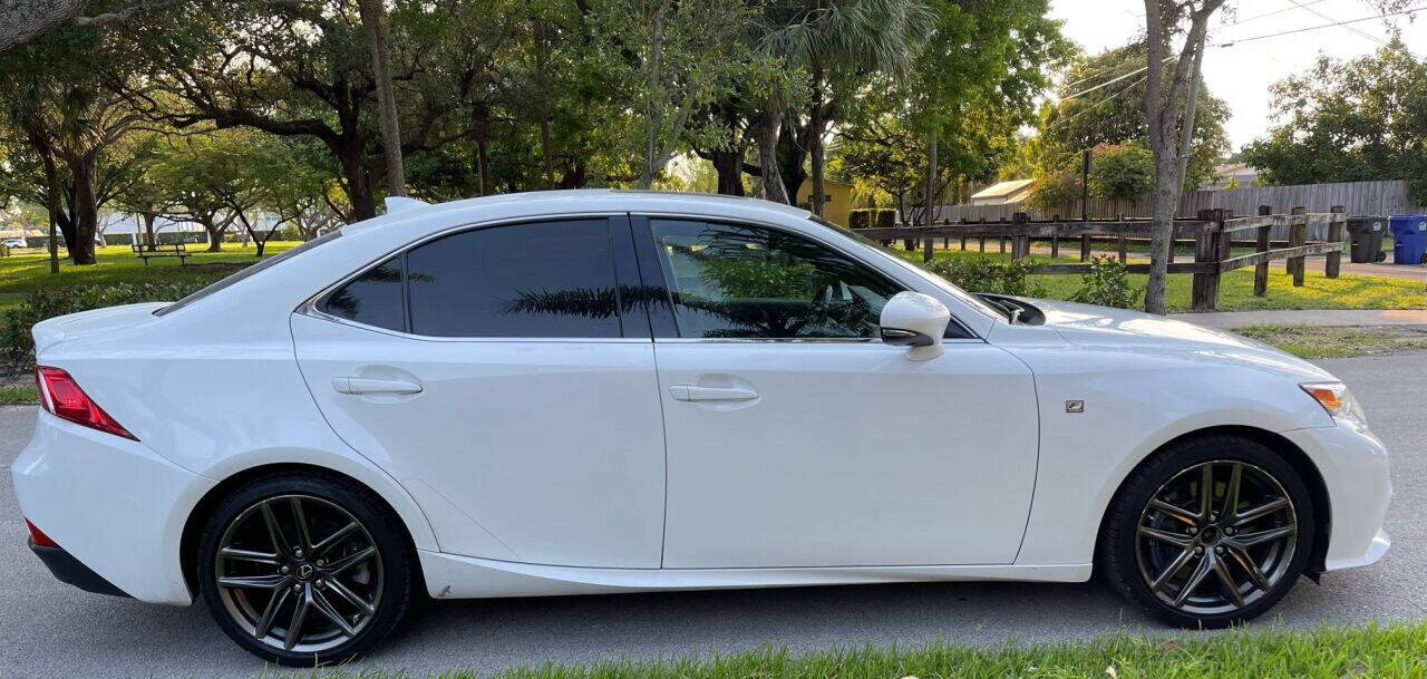2016 Lexus IS 300  - $17,035