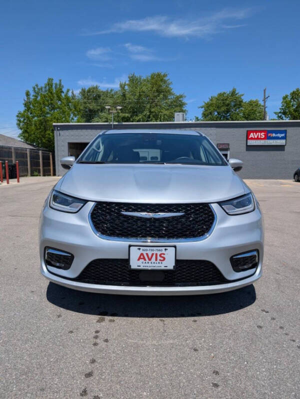 2023 Chrysler Pacifica Touring L