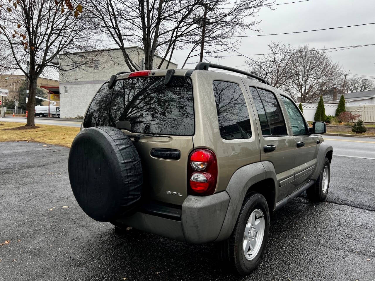 2007 Jeep Liberty for sale at H&M Used Cars in Passaic, NJ