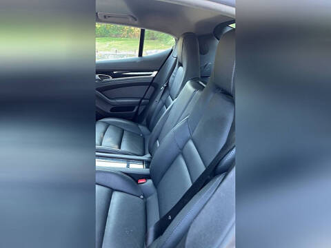 2011 Porsche Panamera