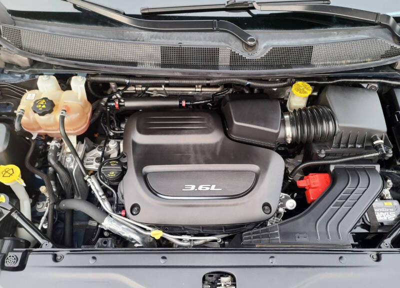 2017 Chrysler Pacifica Touring-L Plus