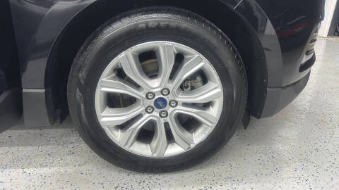 2020 Ford Edge Titanium