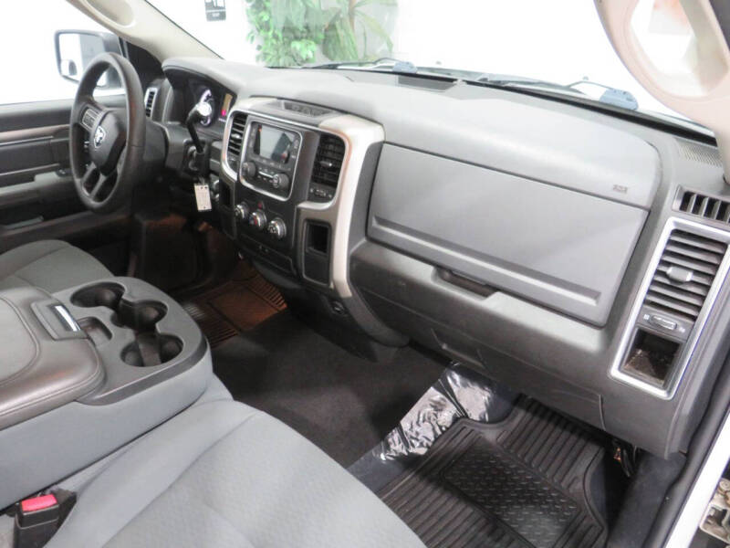 2013 RAM 1500 SLT