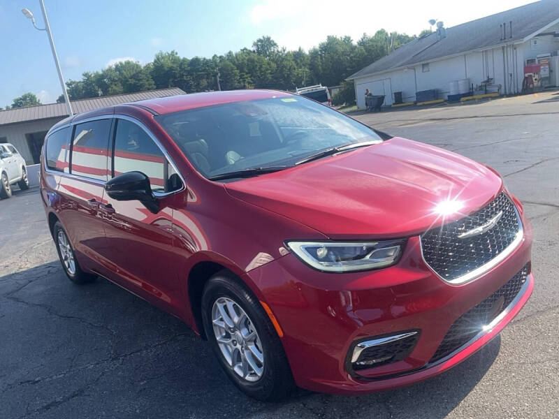 2026 Chrysler Pacifica Select