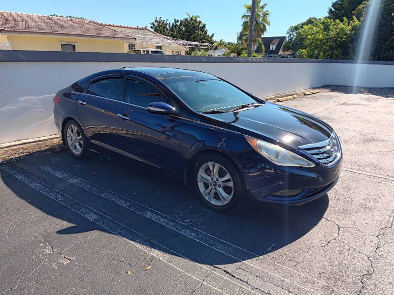 2012 Hyundai Sonata for sale at Car Mart Leasing & Sales in Hollywood FL