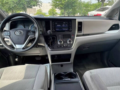 2018 Toyota Sienna