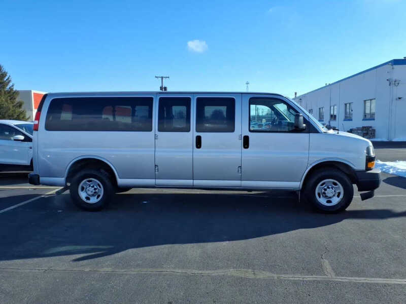 2019 Chevrolet Express LS 3500
