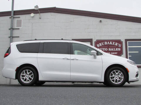 2022 Chrysler Pacifica for sale at Brubakers Auto Sales in Myerstown PA