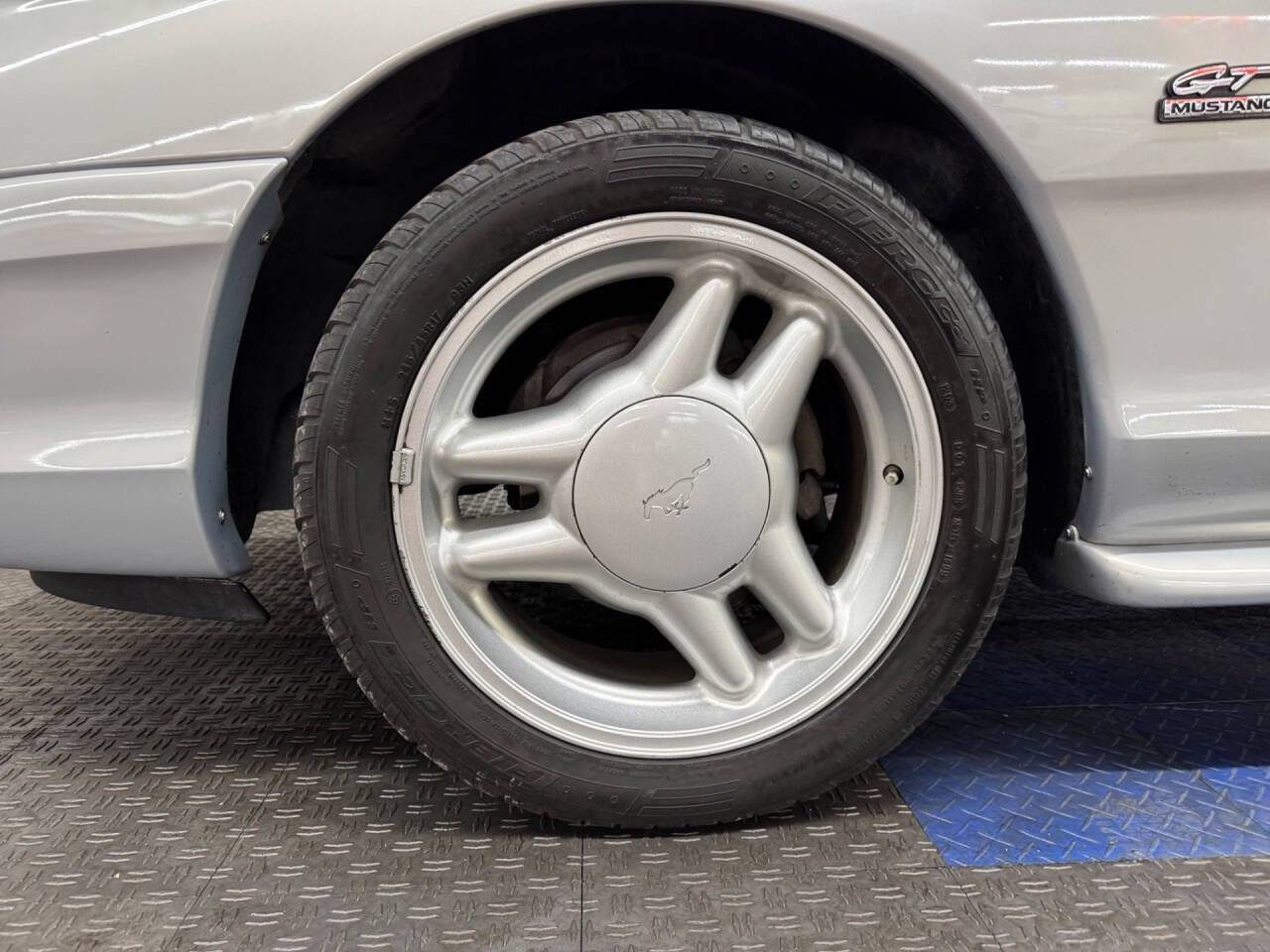 1994 Ford Mustang 23