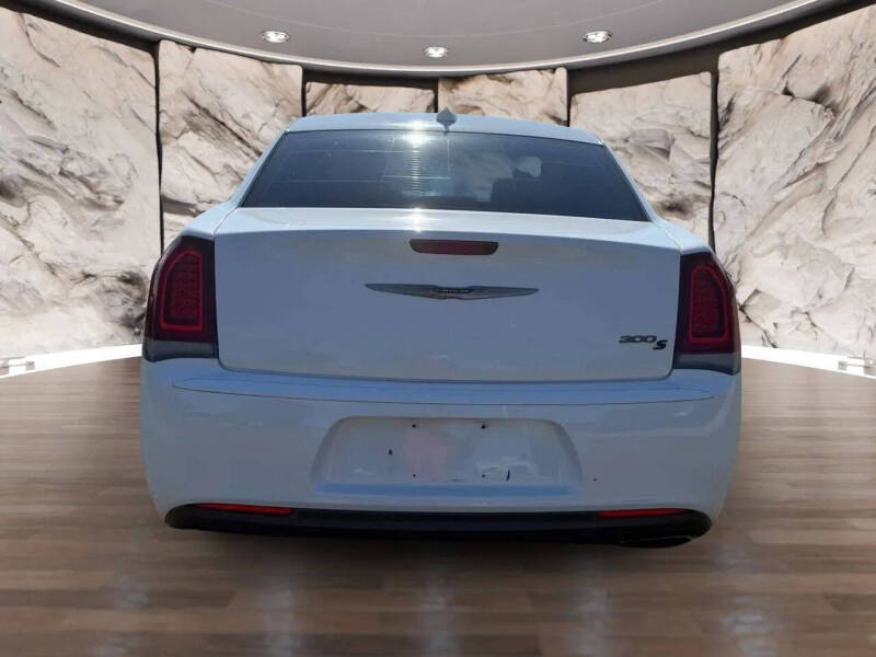 2016 Chrysler 300 S Alloy Edition