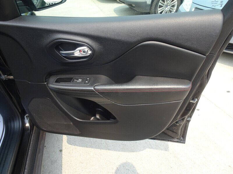 2017 Jeep Cherokee Trailhawk