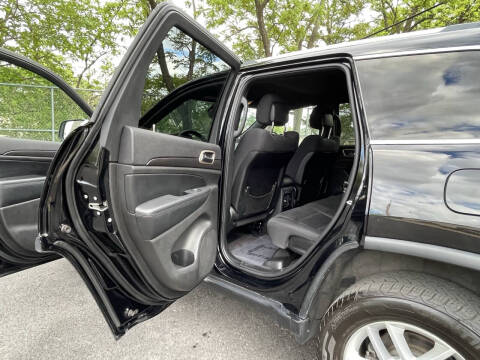 2017 Jeep Grand Cherokee Laredo