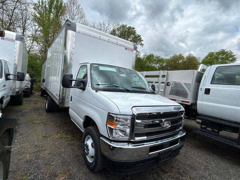 2027 Ford E-Series