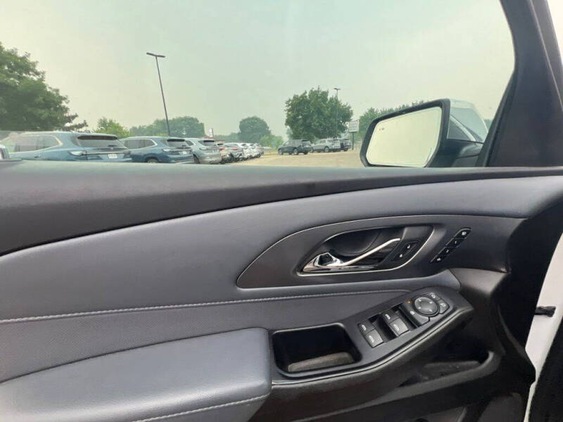 2021 Chevrolet Traverse Premier
