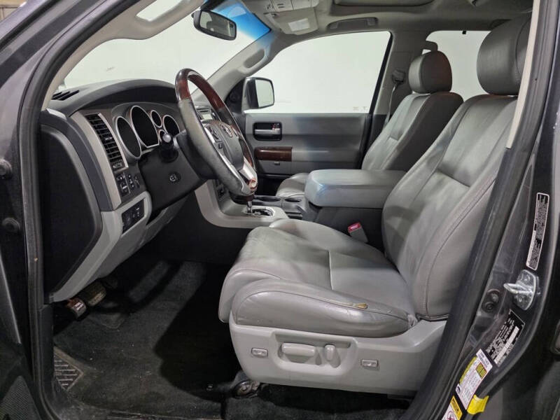 2016 Toyota Sequoia Platinum