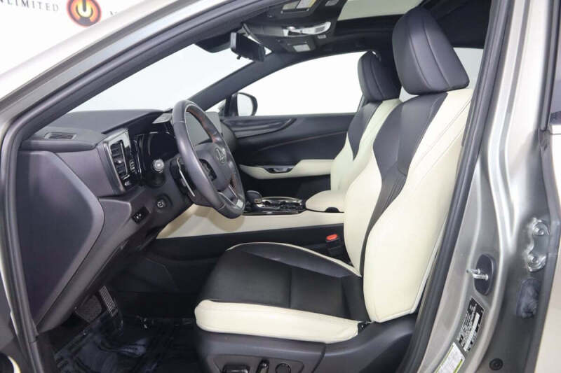 2022 Lexus NX 350h Premium