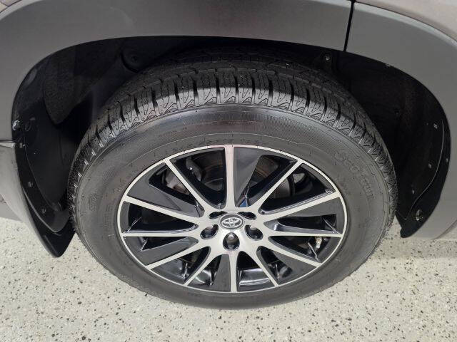 2017 Toyota Highlander SE