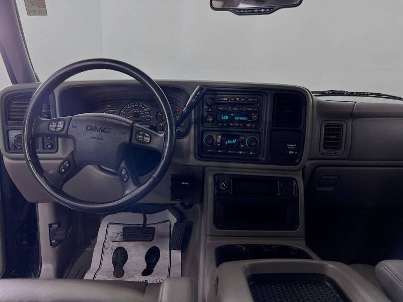 2004 GMC Sierra 2500HD