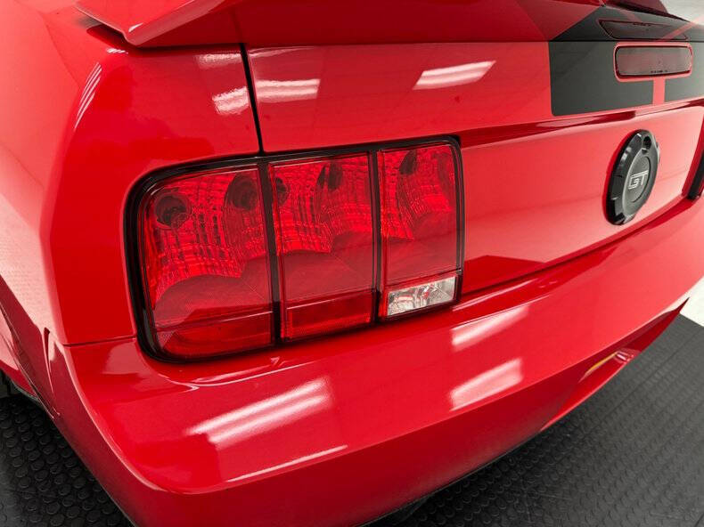2005 Ford Mustang