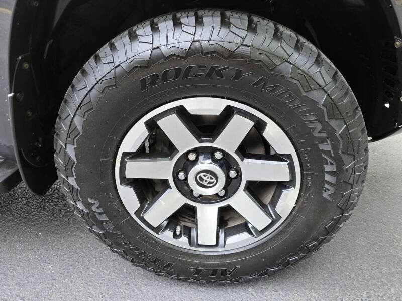 2020 Toyota 4Runner SR5