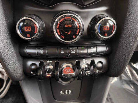 2017 MINI Hardtop 4 Door Cooper