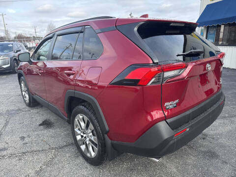2019 Toyota RAV4 XLE Premium