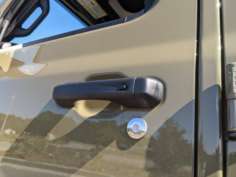 2025 Jeep Gladiator Willys