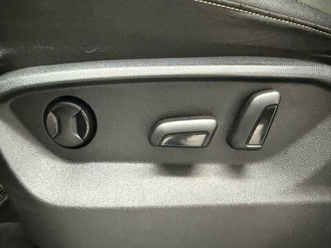 2020 Volkswagen Atlas Cross Sport SE 4Motion