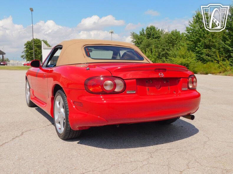 2002 Mazda MX-5 Miata LS