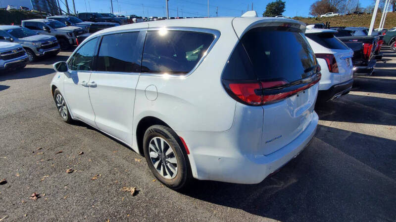 2022 Chrysler Pacifica Hybrid Touring L