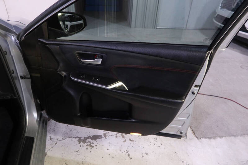 2015 Toyota Camry XSE