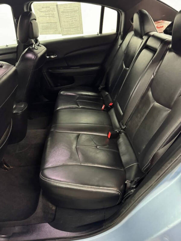 2012 Chrysler 200 Limited
