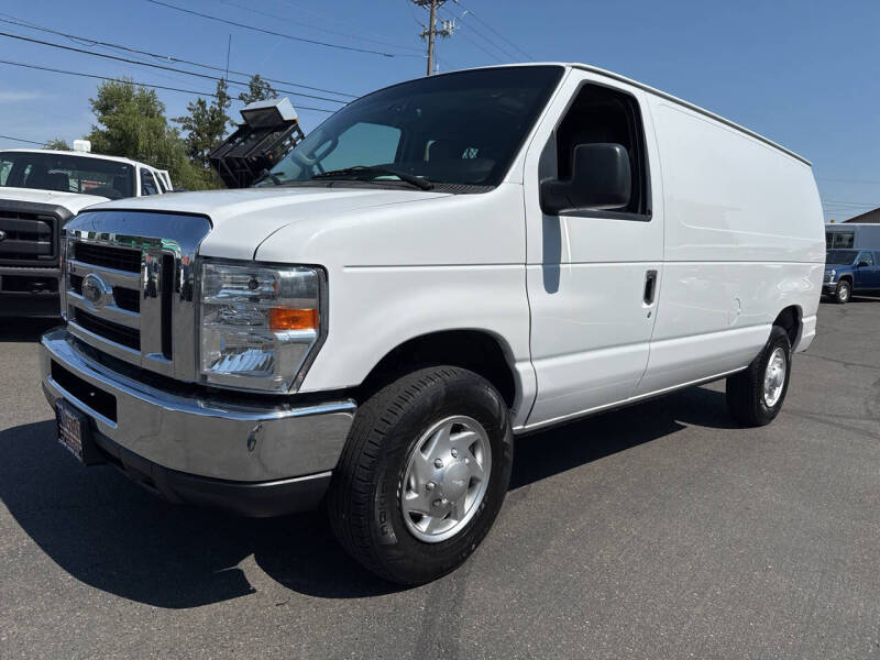2009 Ford E250 CARGO VAN