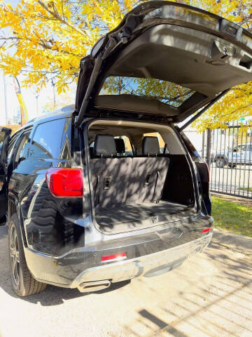 2017 GMC Acadia Denali