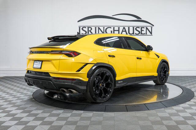 2023 Lamborghini Urus Performante