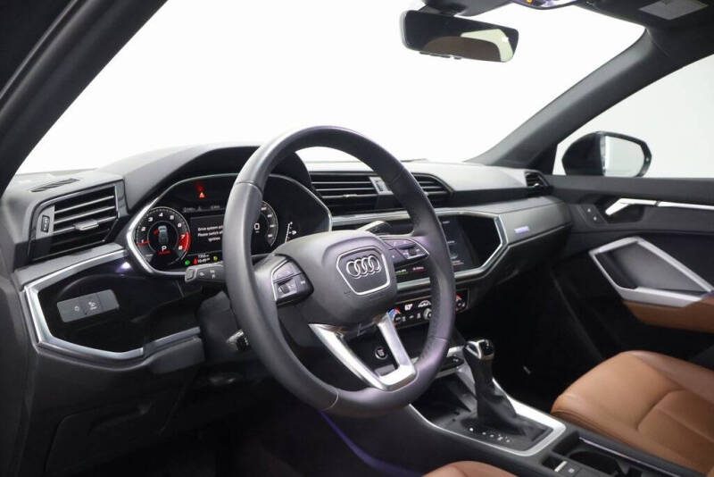 2024 Audi Q3 quattro S line Prem Plus 45 TFSI