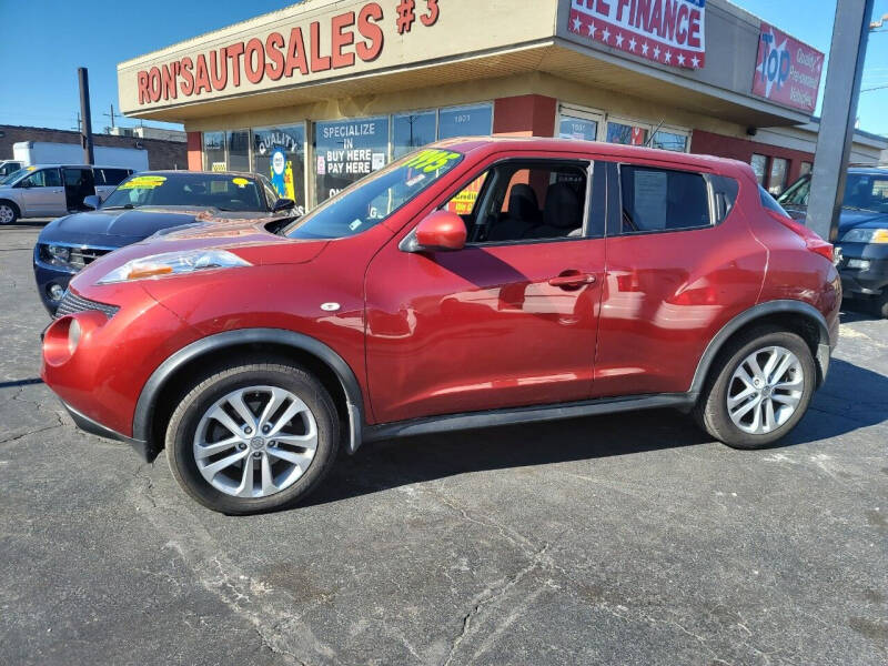 2011 Nissan JUKE for sale at RON'S AUTO SALES INC in Cicero IL