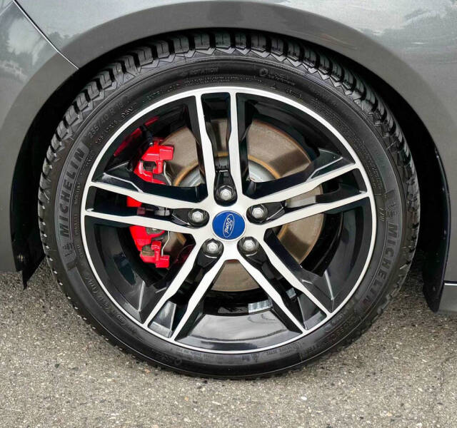 2018 Ford Focus ST