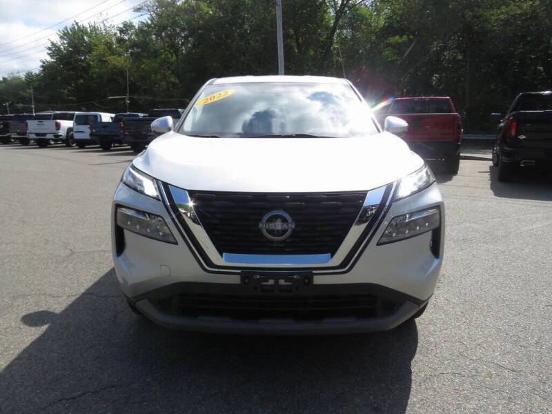 2022 Nissan Rogue SV