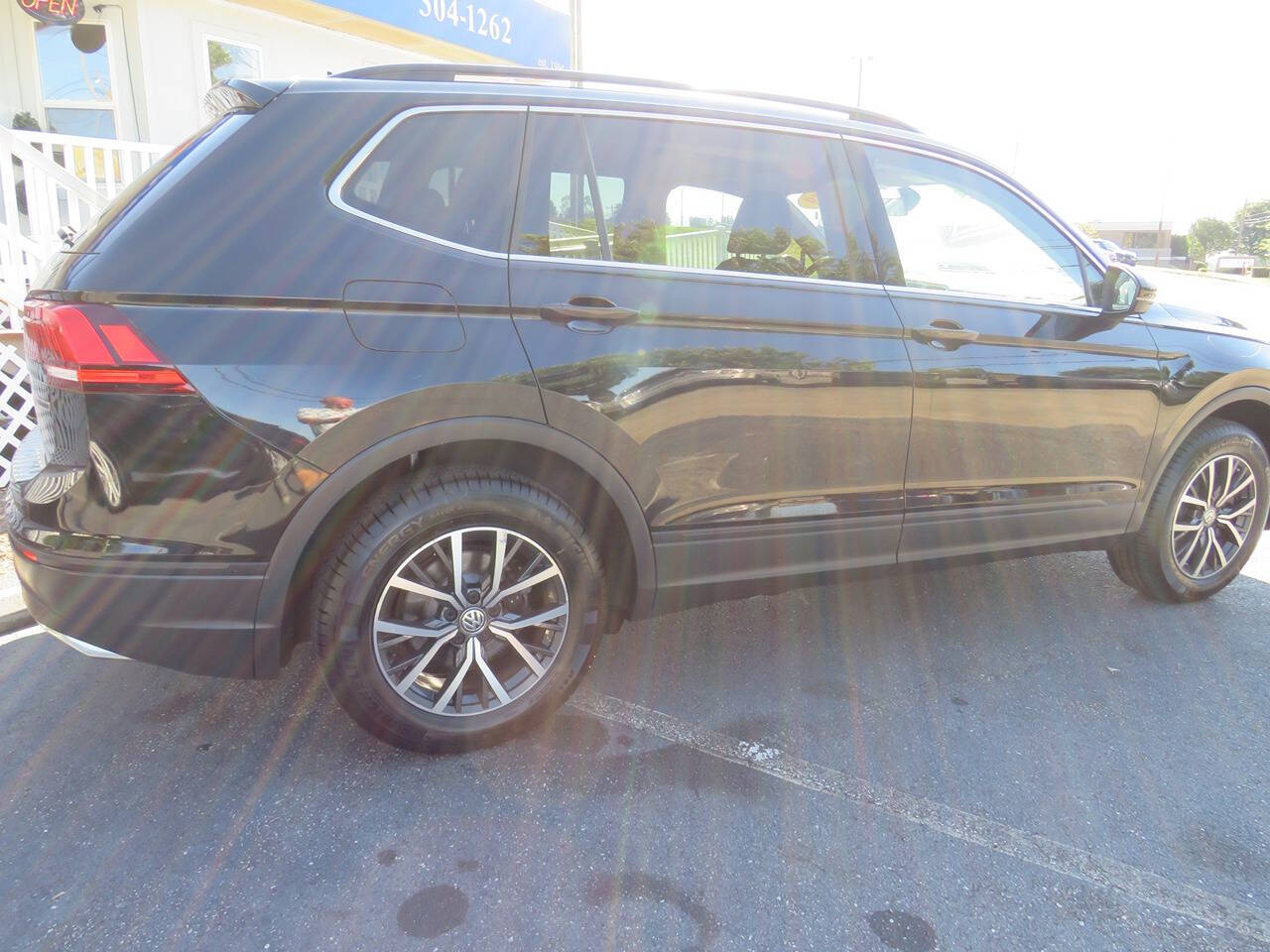 2019 Volkswagen Tiguan for sale at Colbert's Auto Outlet in Hickory, NC