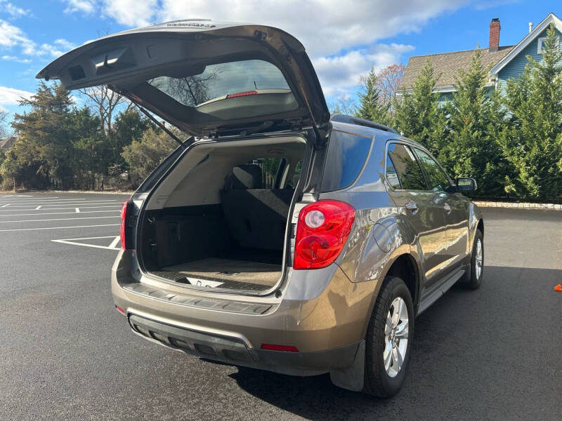 2011 Chevrolet Equinox 1LT photo 22